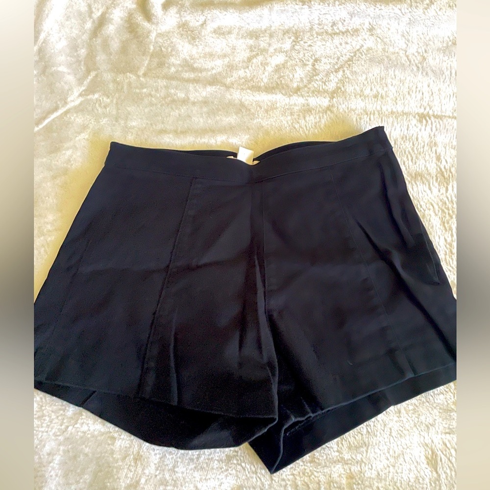 H&M Black shorts With Side Zipper Size 10